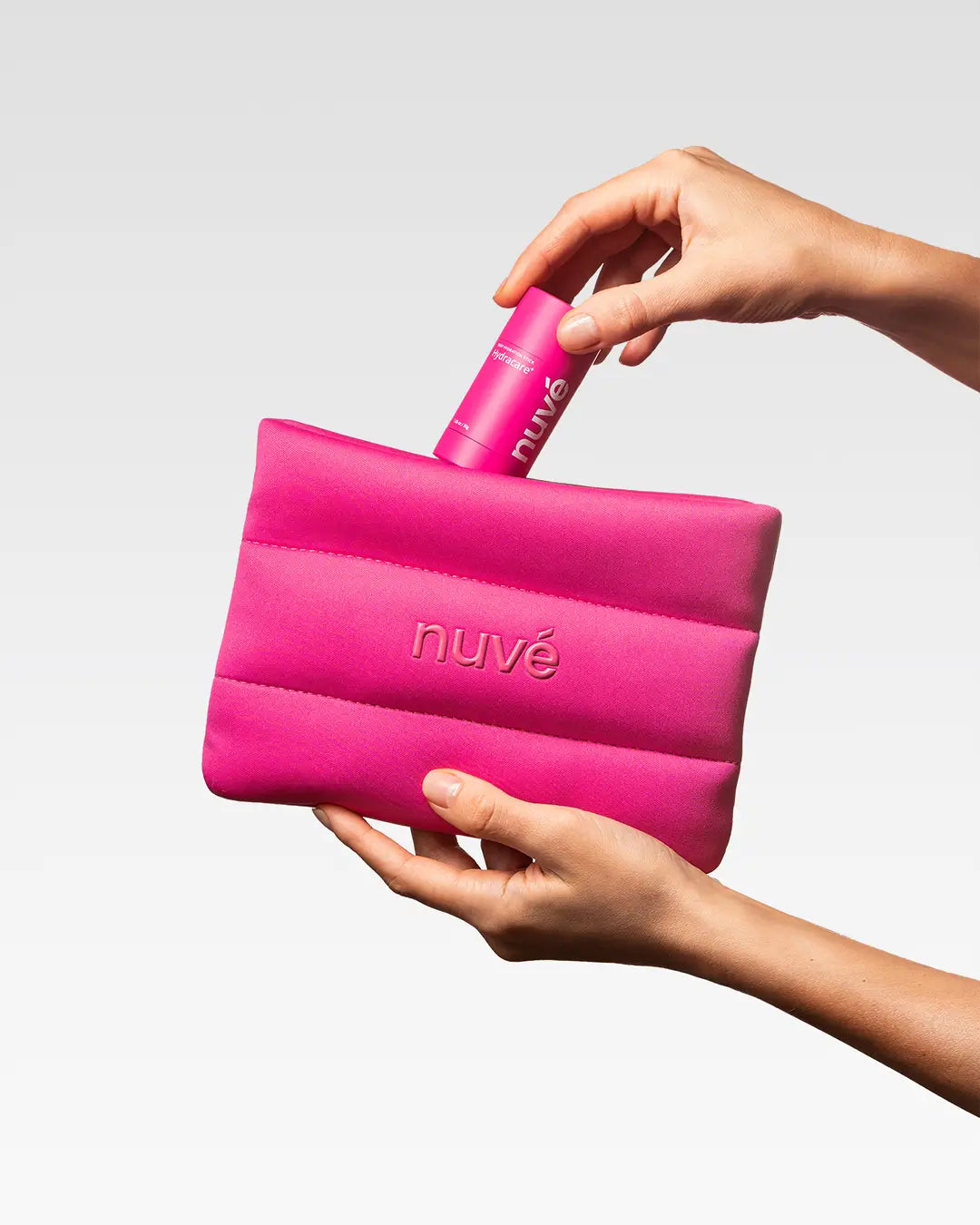 Nuvé Essentials Bag