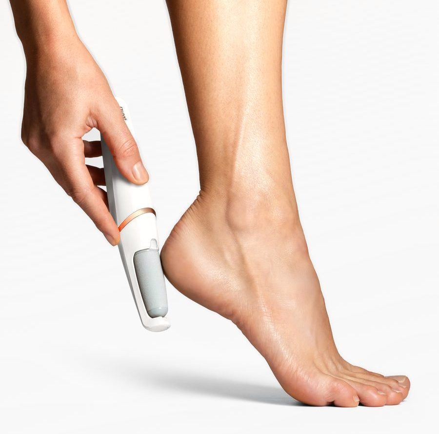 The Nuvé Silk 3 Pro buffing dead skin off a heel